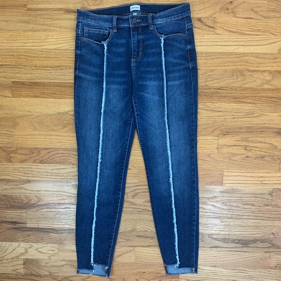 Sneak Peak Step Hem Skinny Jeans - Picture 2 of 7